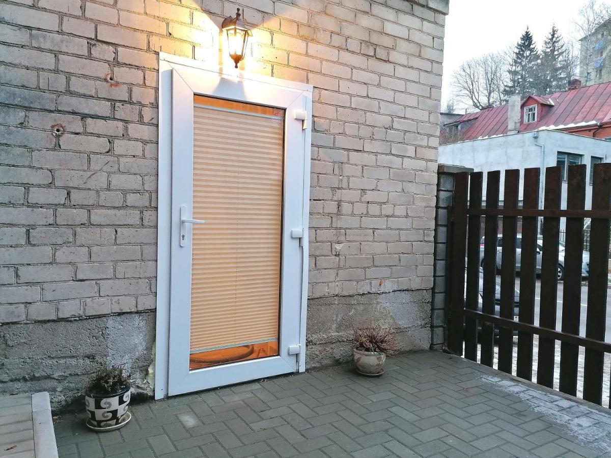 Apartment In Garage With Free Parking Kaunas Exterior foto